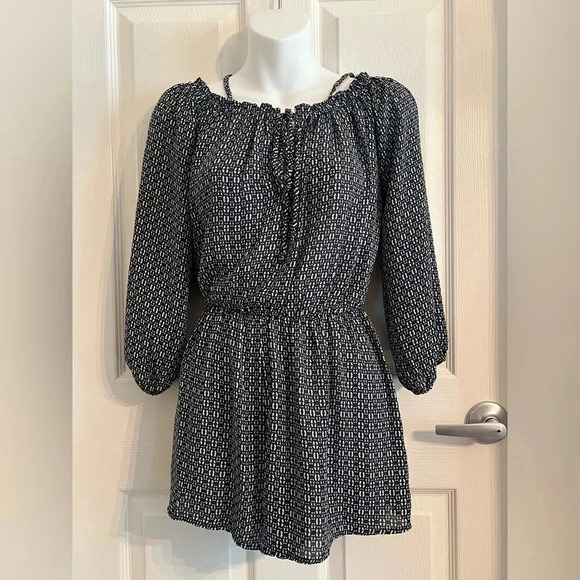 Anthropology Everly Romper‎ long sleeve size S blue/cream color - Picture 2 of 9